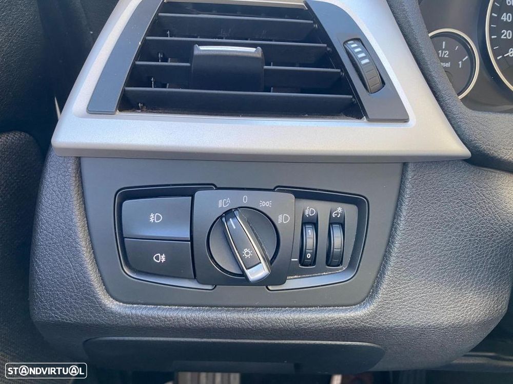 BMW 320 Gran Turismo d xDrive Sport-Aut. - 17