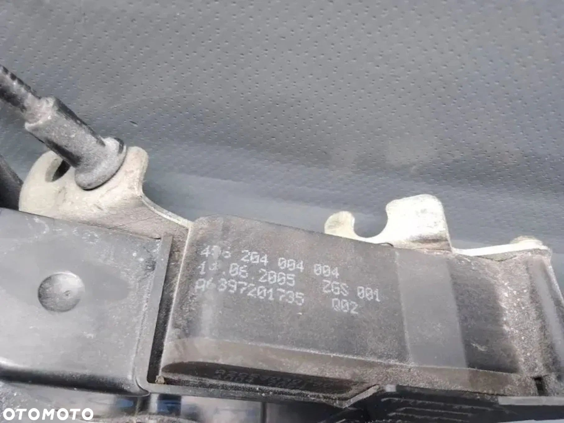 Zamek Drzwi Przedni Prawy Przód Mercedes Vito W639 A6397201735 - 3