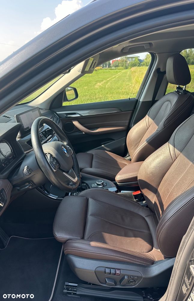 BMW X1 xDrive18d xLine - 13