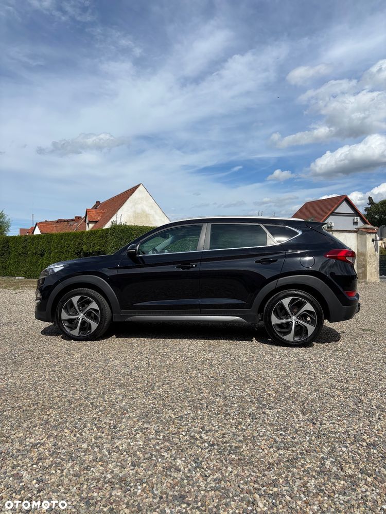 Hyundai Tucson 2.0 CRDI BlueDrive Style 2WD - 5