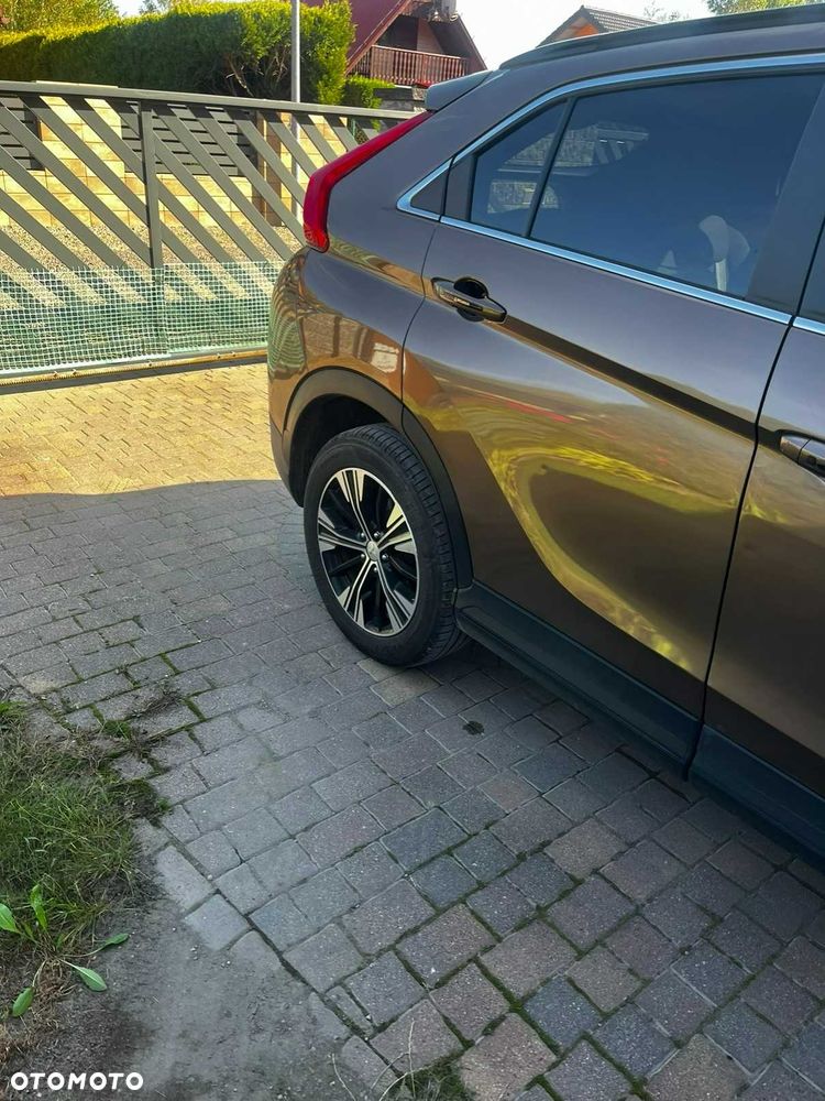 Mitsubishi Eclipse Cross - 6