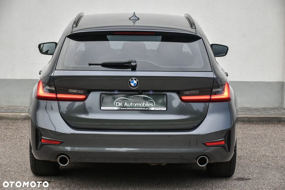 BMW Seria 3 320d Sport Line Shadow sport - 7