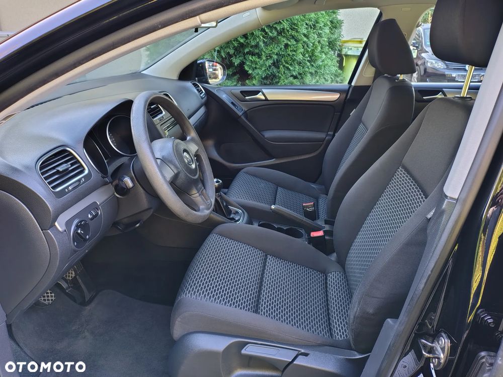 Volkswagen Golf - 16