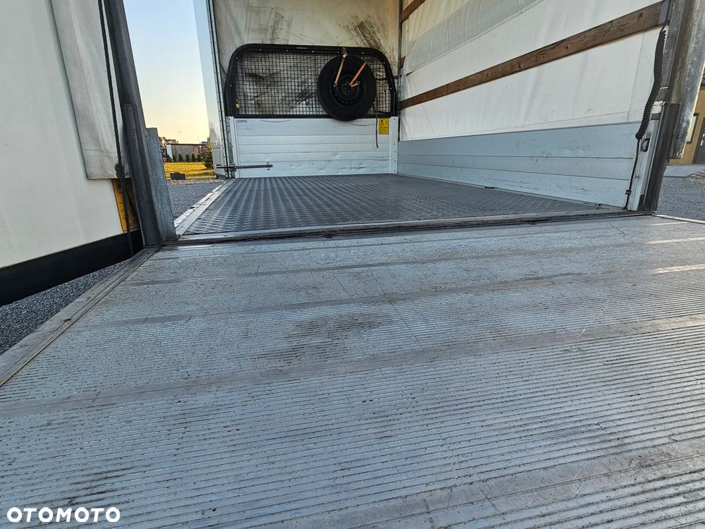 Volkswagen Crafter - 4