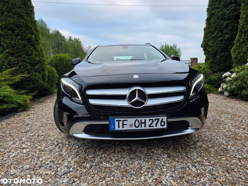 Mercedes-Benz GLA 200 (CDI) d 4Matic 7G-DCT AMG Line - 3