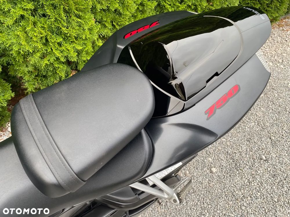 Suzuki GSX-R - 27