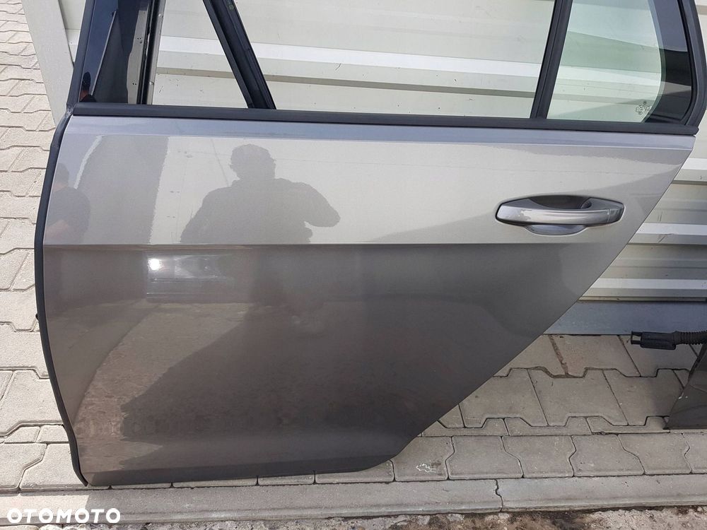 Volkswagen Golf VII 2013 Tył strona lewa Drzwi tylne - 2