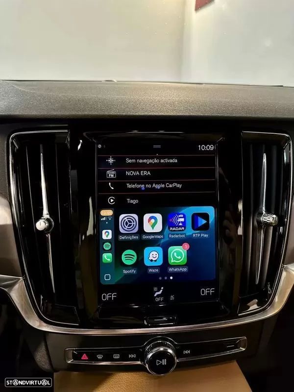 Volvo V90 2.0 D4 Momentum Geartronic - 23