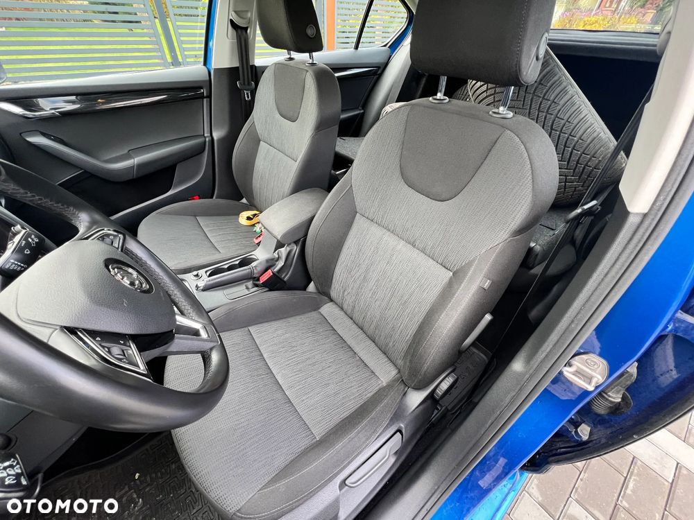 Skoda Octavia 2.0 TDI Style DSG - 10