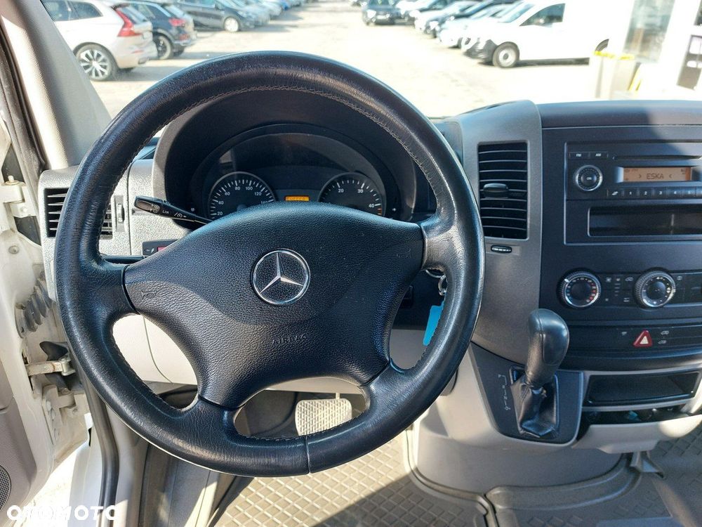 Mercedes-Benz Sprinter - 18
