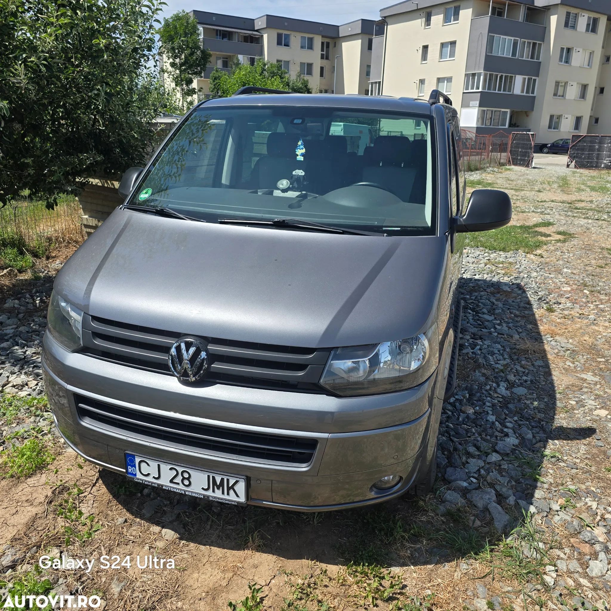Volkswagen Multivan - 1
