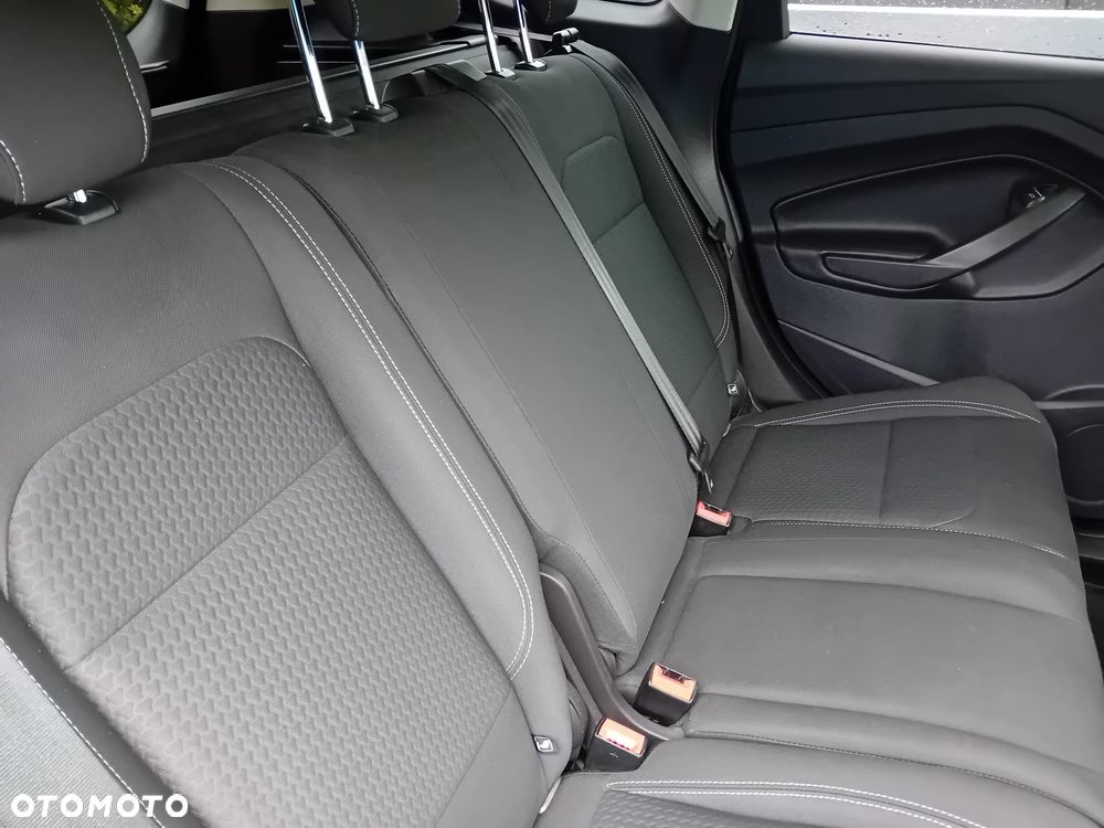 Ford Kuga 2.0 TDCi 4x4 Titanium - 38