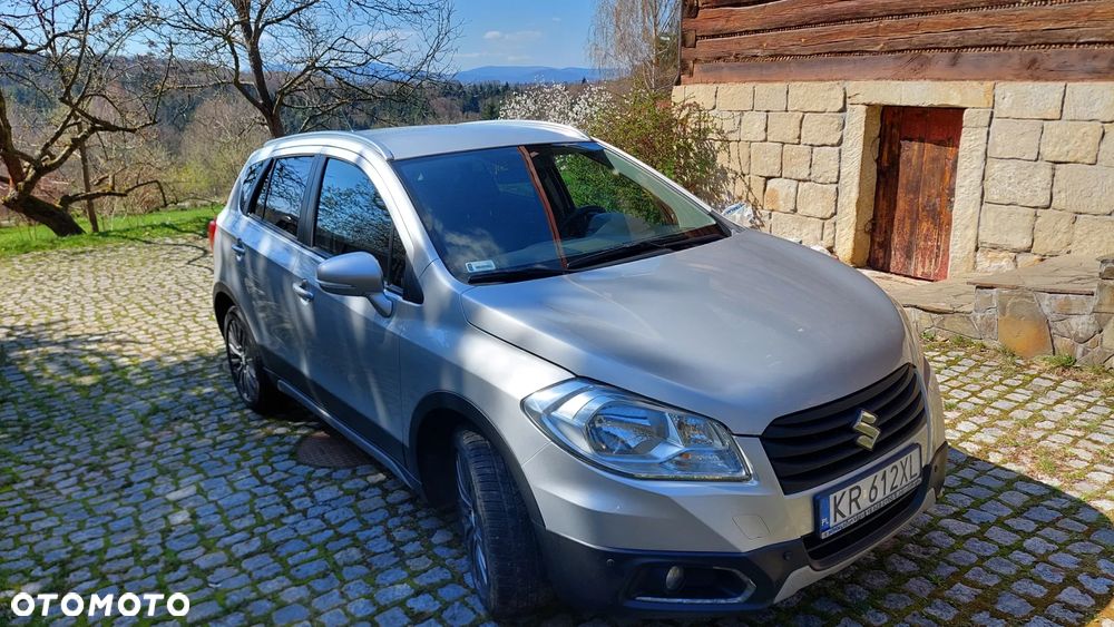 Suzuki SX4 S-Cross 1.6 Premium 4WD - 1