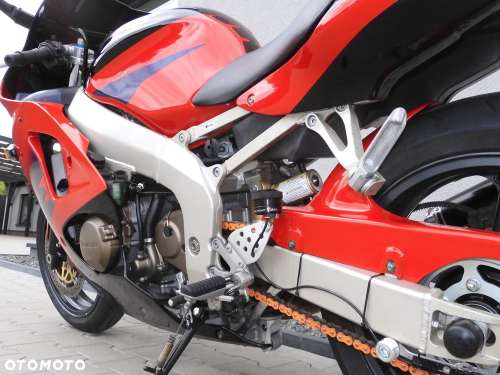 Kawasaki ZX - 33