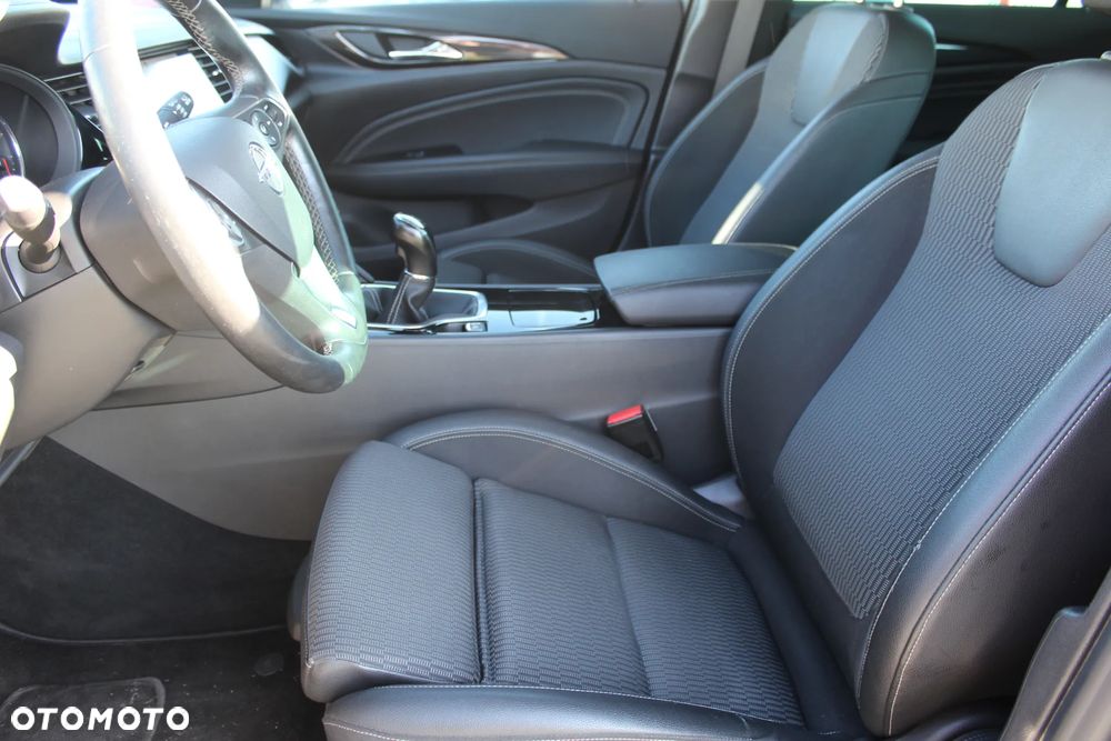 Opel Insignia Sports Tourer 2.0 Diesel Exclusive - 11