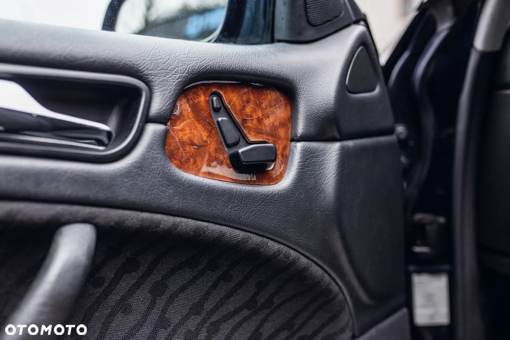 Mercedes-Benz CLK 200 Kompressor - 16