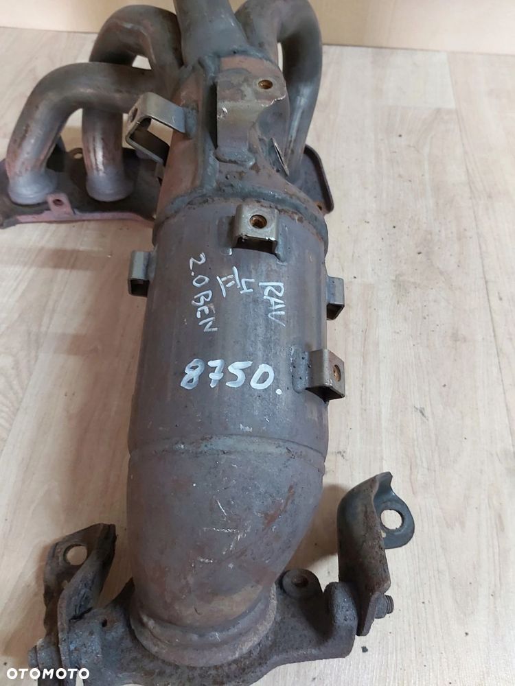 Toyota Rav4 II 2,0 vvti Lift katalizator ORYGINAŁ kolektor wydechowy - 5