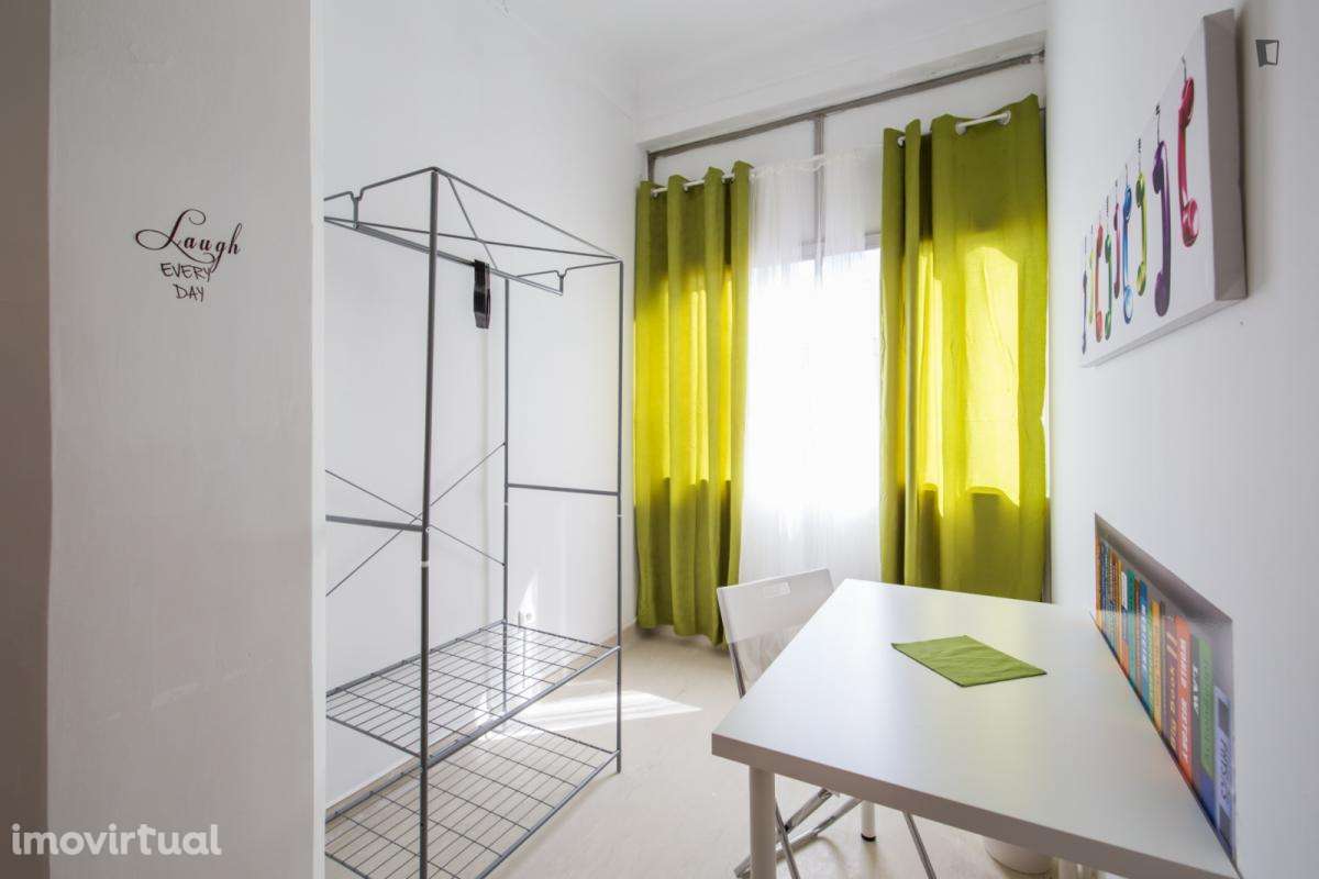 Quarto - localizado em Saldanha Lisbon - Grande imagem: 3/17