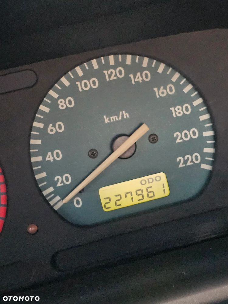 Land Rover Freelander 2.0 D - 13