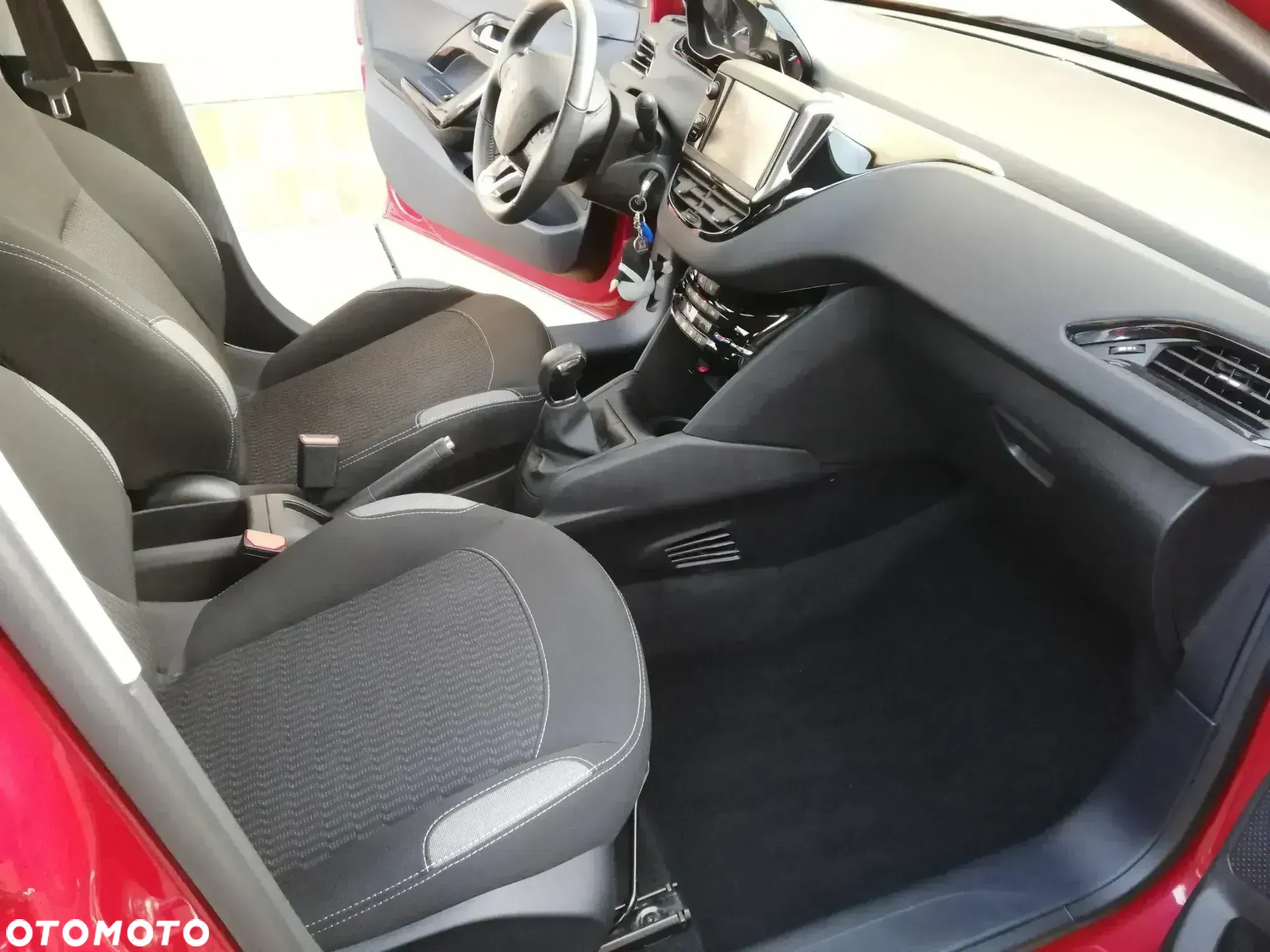 Peugeot 208 1.2 PureTech Active - 4