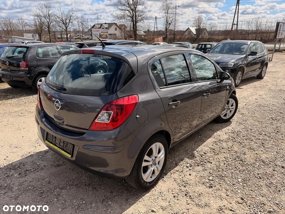 Opel Corsa 1.2 16V Enjoy - 8