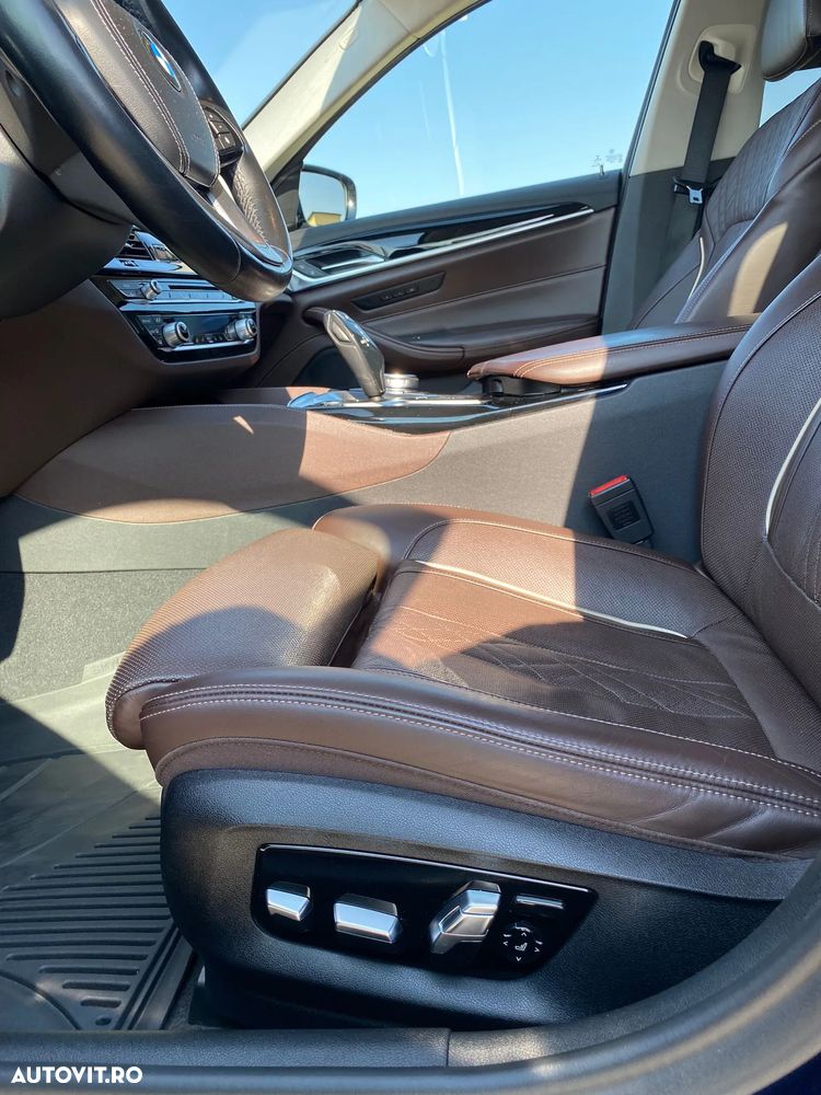 BMW Seria 5 540i xDrive AT - 14