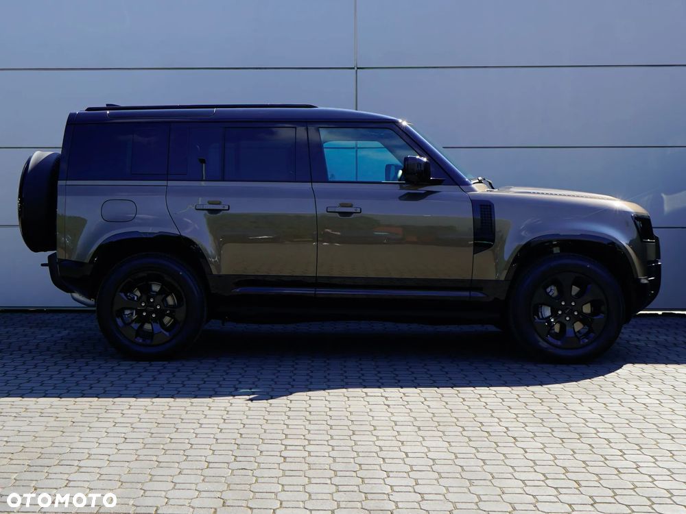 Land Rover Defender 110 D350 X-Dynamic SE - 6