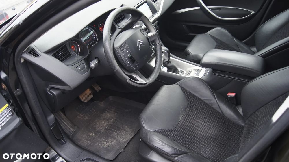 Citroën C5 HDi 135 Exclusive - 15