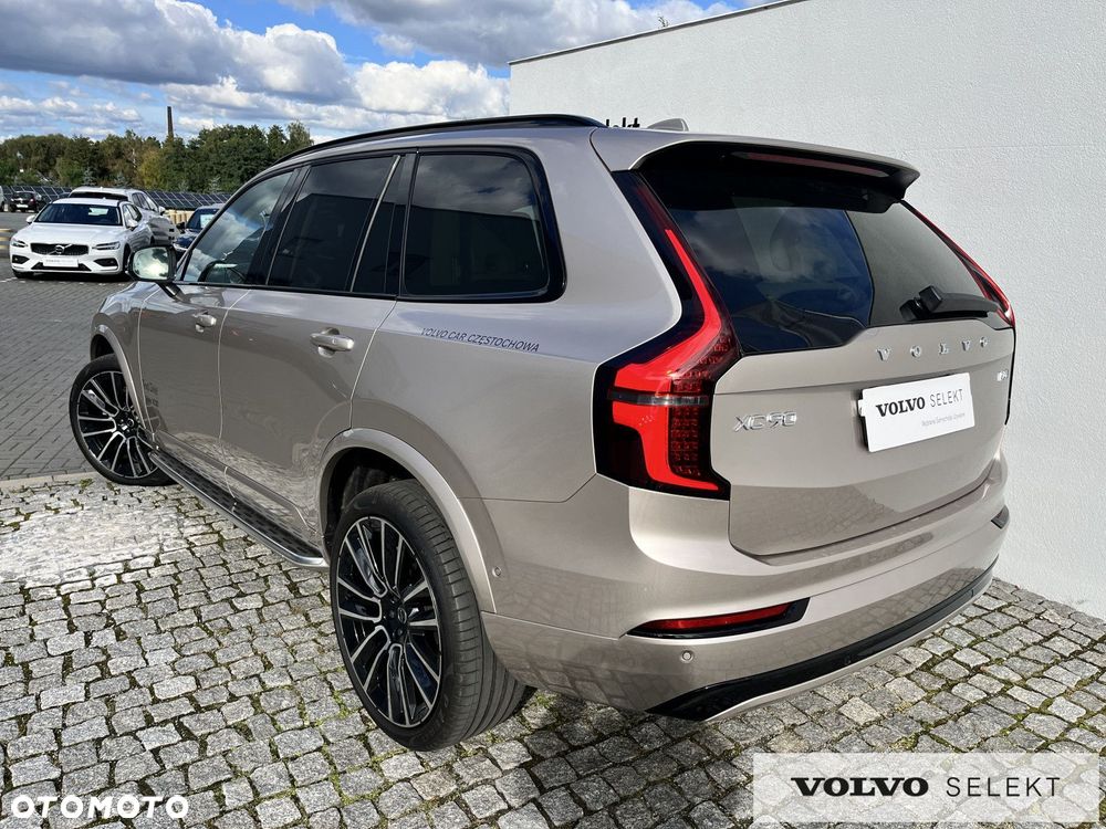 Volvo XC 90 - 8