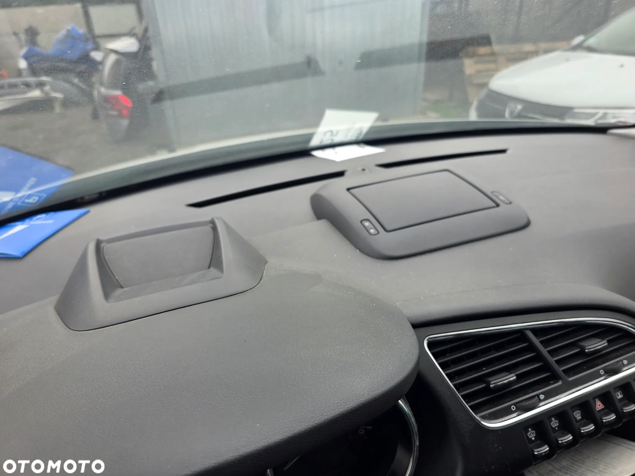 Peugeot 3008 BlueHDi 120 EAT6 Stop & Start Allure - 19