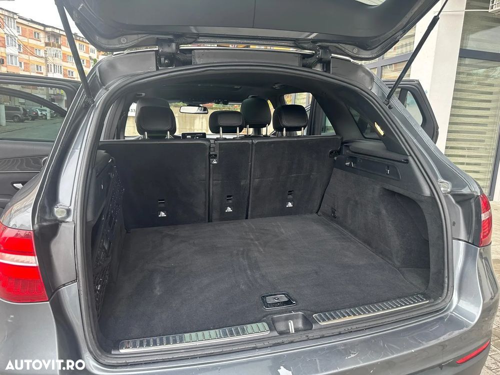 Mercedes-Benz GLC 300 4MATIC - 9