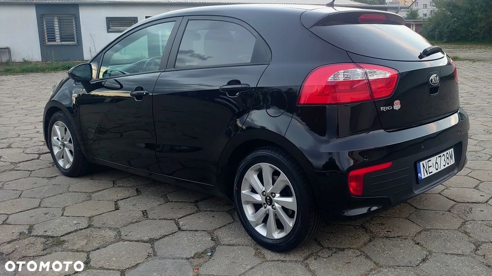 Kia Rio 1.2 Dream Team Edition - 4