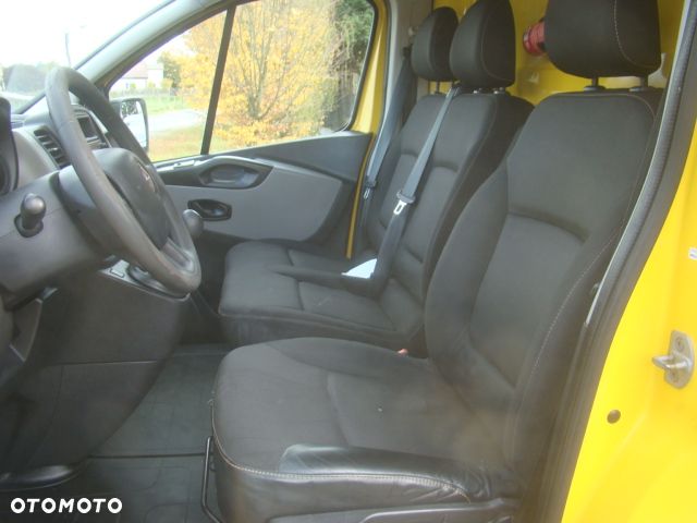 Renault TRAFIC - 11