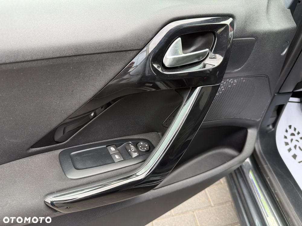 Peugeot 208 1.2 PureTech Style - 15