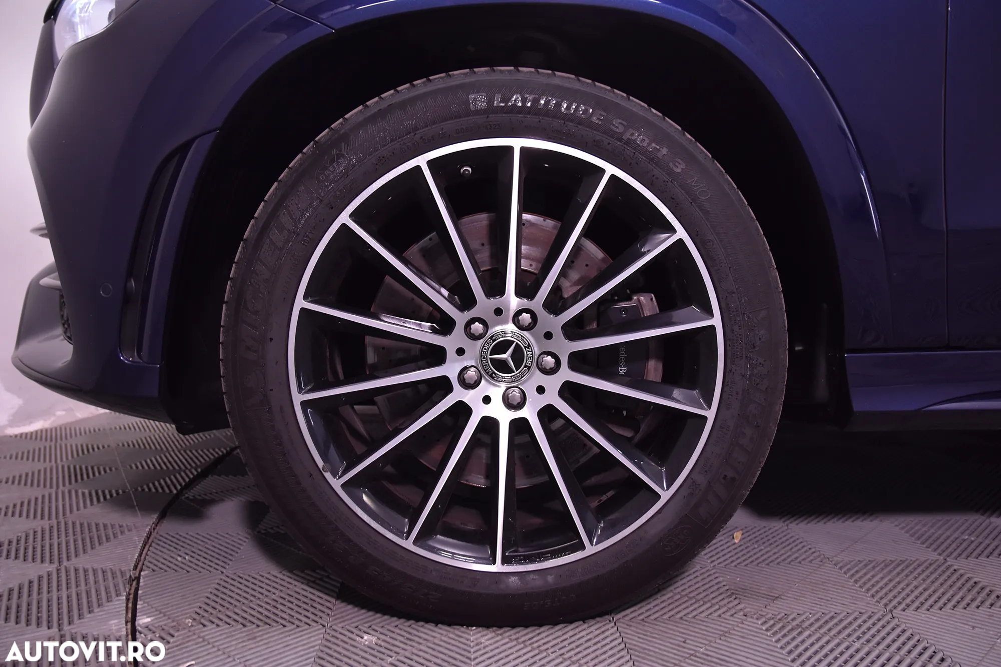 Mercedes-Benz GLE 350 de 4Matic 9G-TRONIC AMG Line - 13