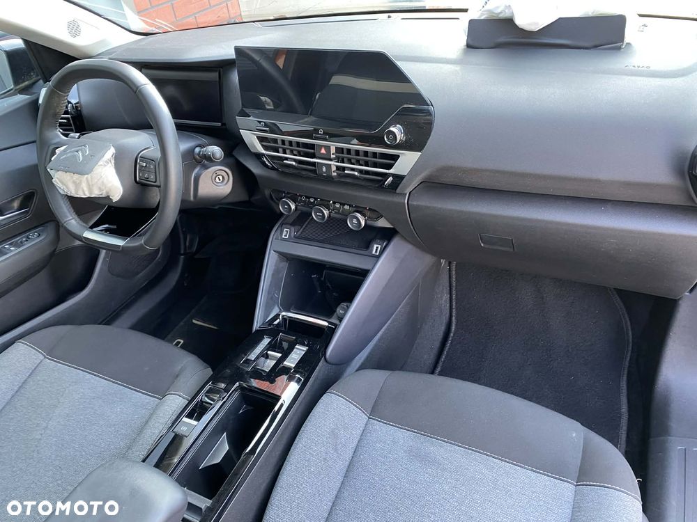 Citroën C4 PureTech 130 Stop&Start EAT8 SHINE - 19