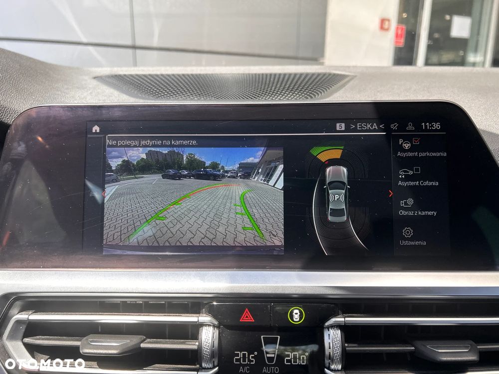 BMW Seria 3 330i xDrive M Sport sport - 32