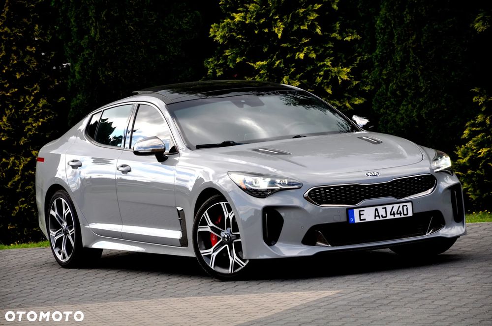Kia Stinger - 8