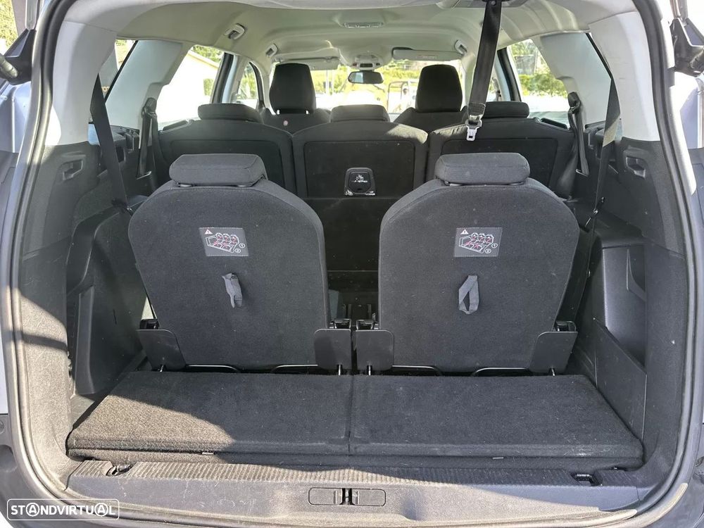Peugeot 5008 1.2 PureTech Allure - 28