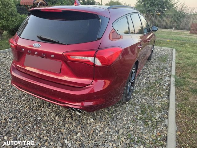 Ford Focus 1.0 EcoBoost MHEV ST-Line - 4