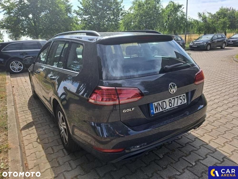 Volkswagen Golf - 5