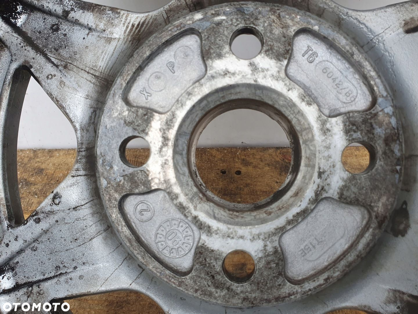 Audi 80 B4 FELGA ALUMINIOWA ALUFELGA 893601025P - 7