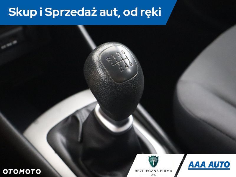 Kia Rio - 15