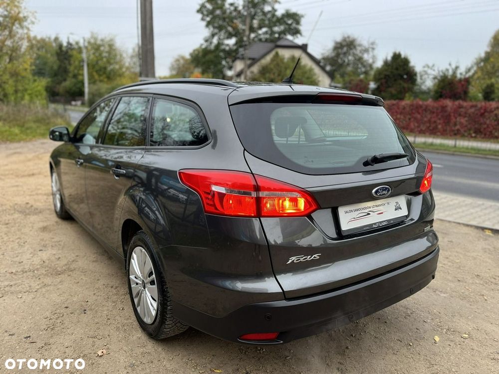 Ford Focus - 11