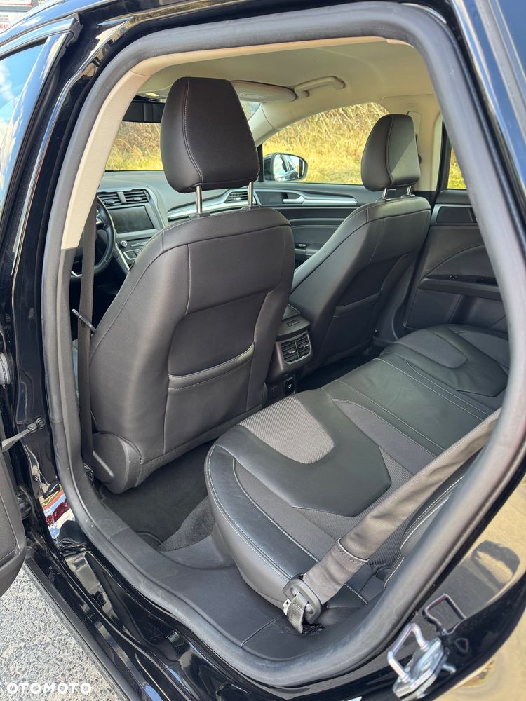 Ford Mondeo 2.0 TDCi Titanium PowerShift - 27