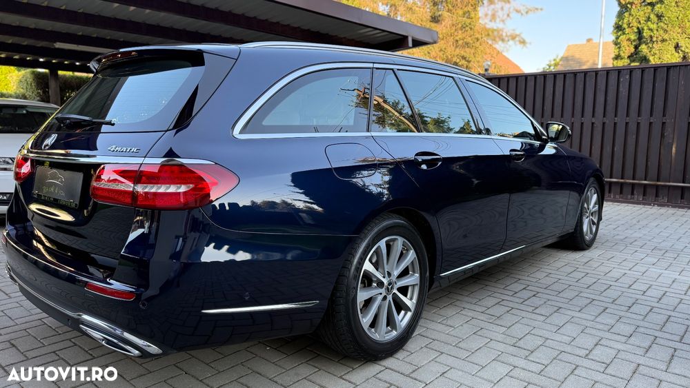 Mercedes-Benz E 220 d 4Matic T 9G-TRONIC Avantgarde - 22