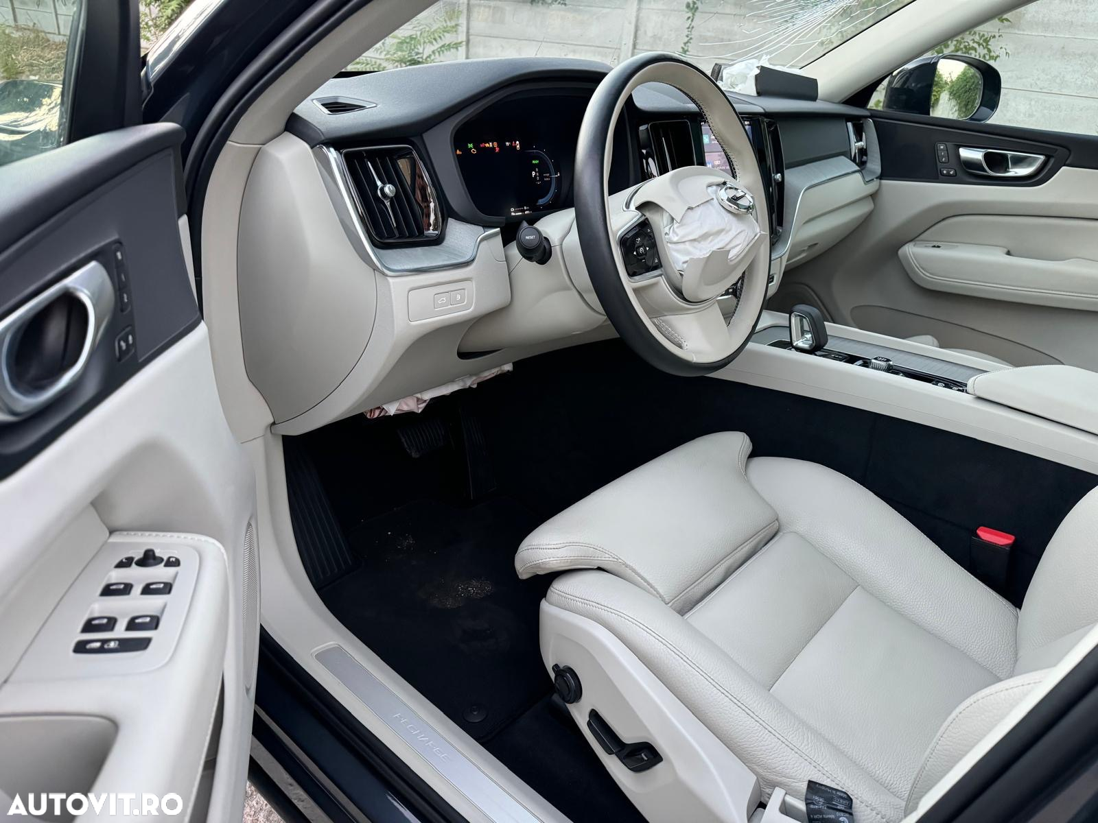 Volvo XC 60 Recharge T6 Twin Engine eAWD Inscription Expression - 9