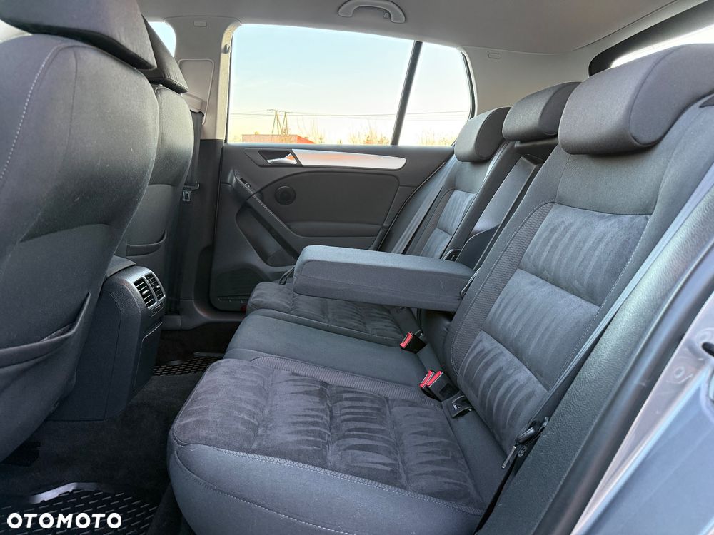 Volkswagen Golf 1.4 TSI Highline - 28