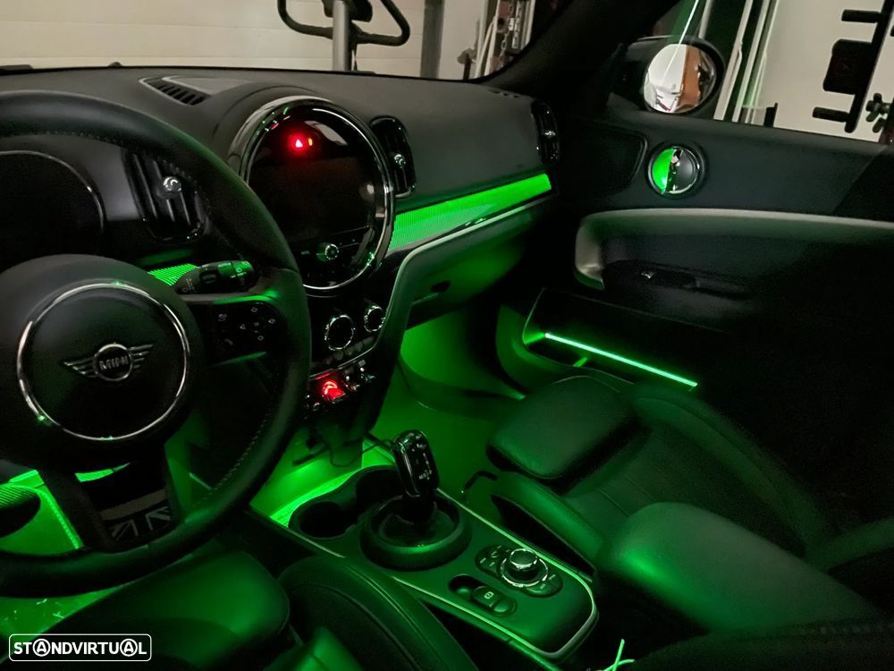 MINI Countryman Cooper D Premium Yours Auto - 28