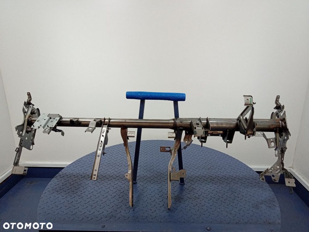 NISSAN QASHQAI II J11 STELAŻ BELKI KONSOLI EU - 1